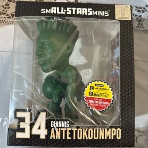 NBA SmALL STARS Minis GIANNIS ANTETOKOUNMPO 34 Green SmAll Milwaukee Bucks 6”